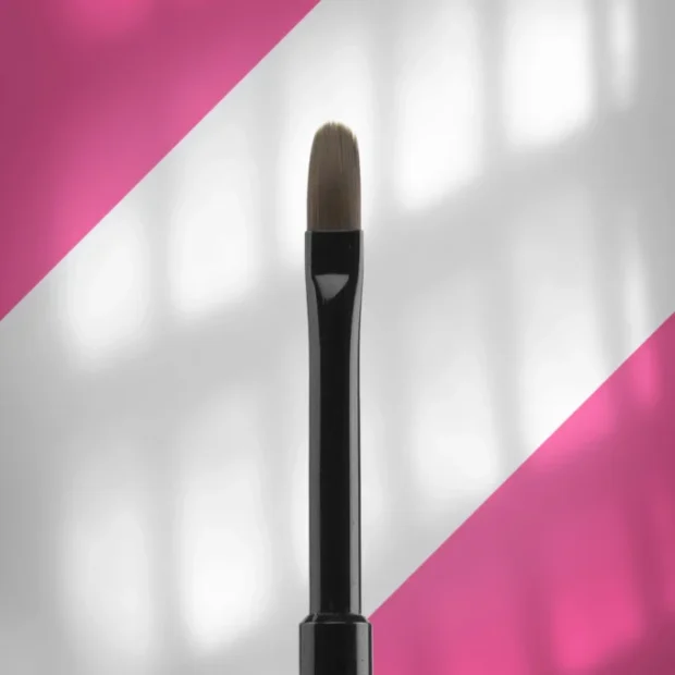 Pędzelek do żelu EXPERT szerokość 6 mm/długość 11 mm NBE-06
