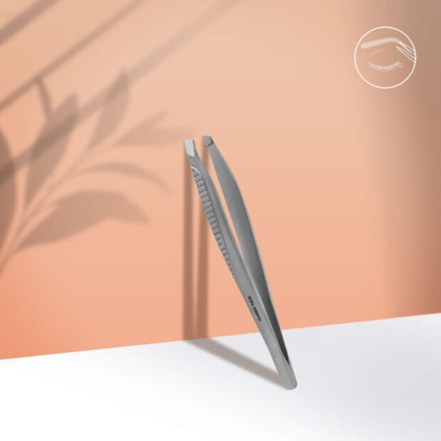 Staleks Classic Pęseta Do Regulacji Stylizacji Brwi Skośna TC-15/3